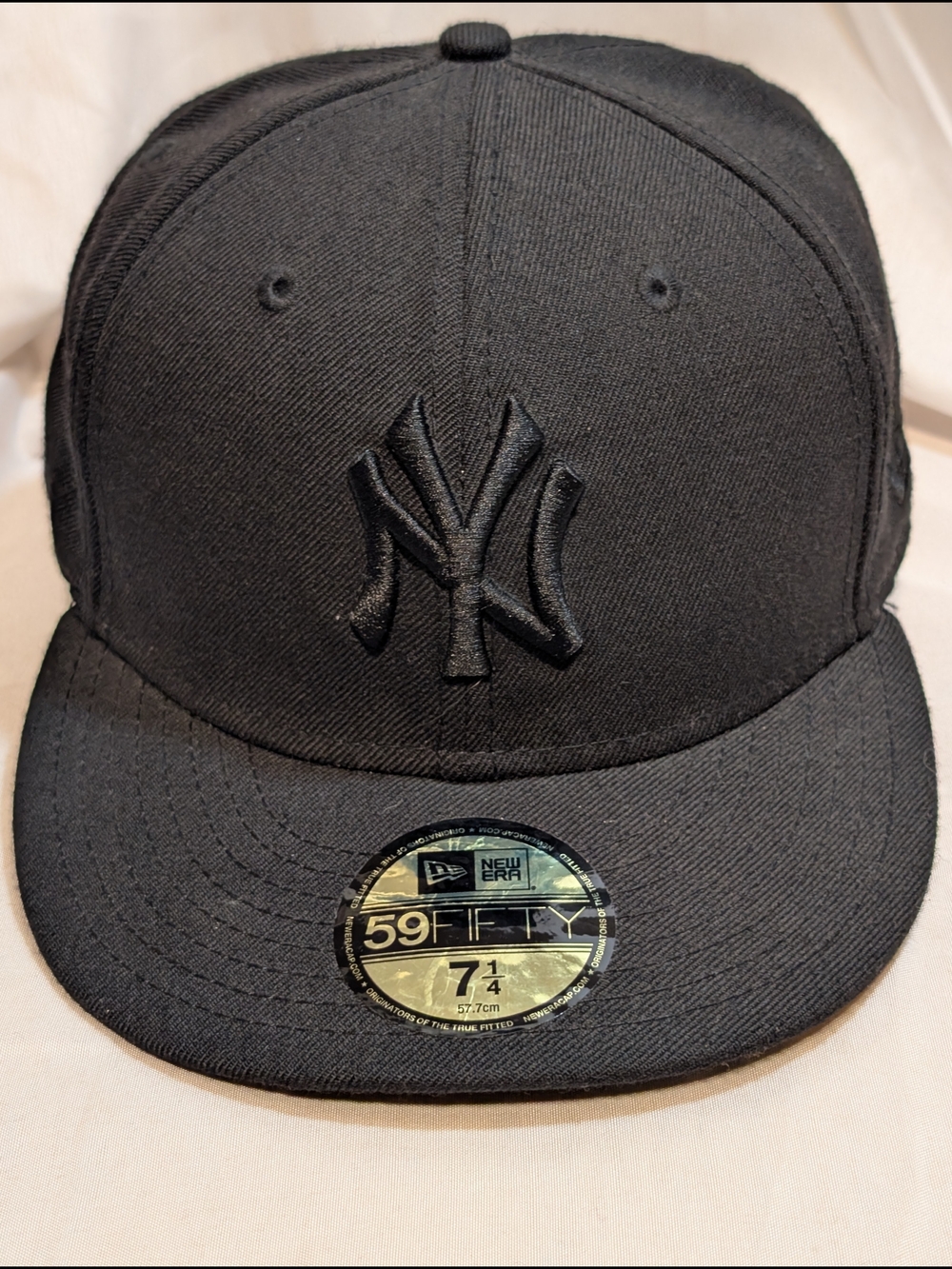 New York Yankees New Era Genuine MLB Fitted Cap
